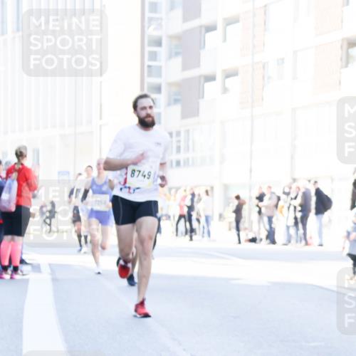 06.10.2024 - 19. swb-Marathon Bremen Matties Gatica Varas http://msf.ph/oto/7360008 06.10.2024 10:38:55 Laufen 8749 meine-sportfotos.de