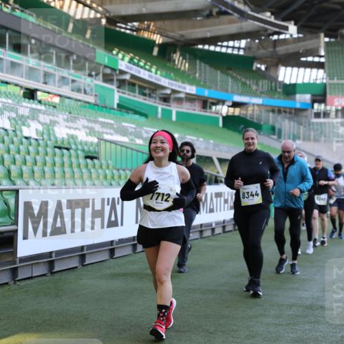 06.10.2024 - 19. swb-Marathon Bremen Yannick Fuchs http://msf.ph/oto/7360272 06.10.2024 10:42:13 Laufen im Stadion 7096, 7097, 7163, 7291, 7309, 7426, 7483, 7497, 7676, 7712, 7755, 7795, 7866, 7901, 8087, 8299, 8307, 8344, 8386, 8387, 8482, 8503, 8527, 8528, 8669, 8692, 8706, 8882, 8886, 8887, 8917, 8942, 8959, 8976, 9045, 9989, 9998 meine-sportfotos.de