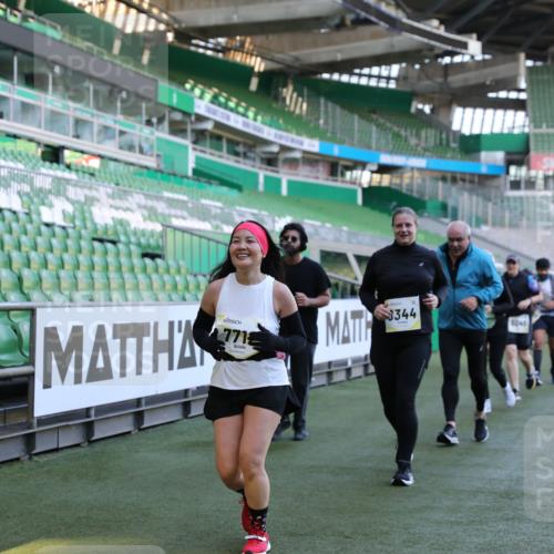 06.10.2024 - 19. swb-Marathon Bremen Yannick Fuchs http://msf.ph/oto/7360283 06.10.2024 10:42:13 Laufen im Stadion 7096, 7097, 7163, 7291, 7309, 7426, 7483, 7497, 7676, 7712, 7755, 7795, 7866, 7901, 8087, 8299, 8307, 8344, 8386, 8387, 8482, 8503, 8527, 8528, 8669, 8692, 8706, 8882, 8886, 8887, 8917, 8942, 8959, 8976, 9045, 9989, 9998 meine-sportfotos.de