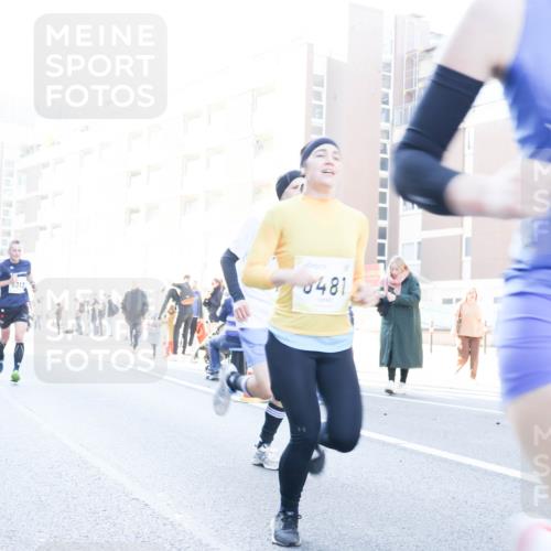 06.10.2024 - 19. swb-Marathon Bremen Matties Gatica Varas http://msf.ph/oto/7360295 06.10.2024 10:39:01 Laufen 8481 meine-sportfotos.de