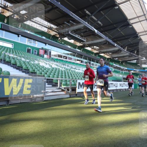 06.10.2024 - 19. swb-Marathon Bremen Yannick Fuchs http://msf.ph/oto/7360309 06.10.2024 10:26:02 Laufen im Stadion 7045, 7141, 7294, 7327, 7403, 7414, 7429, 7433, 7485, 7496, 7508, 7548, 7771, 7793, 7978, 8075, 8177, 8301, 8321, 8376, 8426, 8481, 8492, 8497, 8555, 8601, 8659, 8775, 8793, 8814, 8905, 8913, 8973, 8996, 8997, 9034, 9051, 9061, 9084 meine-sportfotos.de