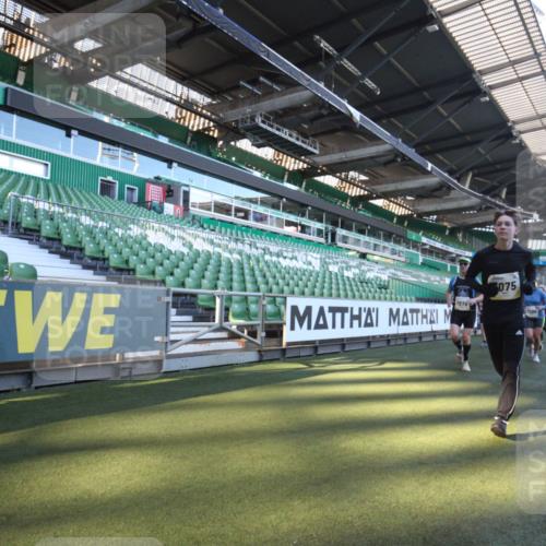 06.10.2024 - 19. swb-Marathon Bremen Yannick Fuchs http://msf.ph/oto/7360360 06.10.2024 10:26:08 Laufen im Stadion 7045, 7141, 7294, 7327, 7403, 7414, 7429, 7433, 7485, 7496, 7508, 7548, 7771, 7793, 7978, 8075, 8177, 8192, 8301, 8321, 8376, 8426, 8481, 8492, 8555, 8601, 8659, 8733, 8775, 8793, 8814, 8913, 8970, 8973, 8996, 8997, 9000, 9034, 9051, 9054, 9061, 9084 meine-sportfotos.de