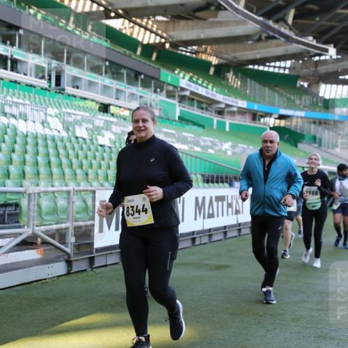 06.10.2024 - 19. swb-Marathon Bremen Yannick Fuchs http://msf.ph/oto/7360377 06.10.2024 10:42:15 Laufen im Stadion 7096, 7097, 7163, 7291, 7309, 7422, 7426, 7483, 7497, 7676, 7712, 7755, 7795, 7866, 7901, 8087, 8299, 8307, 8344, 8386, 8387, 8482, 8503, 8527, 8528, 8669, 8692, 8706, 8882, 8886, 8887, 8917, 8942, 8959, 8976, 9045, 9989, 9998 meine-sportfotos.de