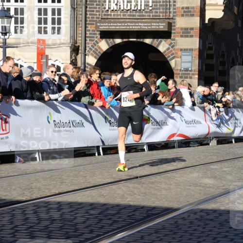 06.10.2024 - 19. swb-Marathon Bremen Strokosch-Dieckow http://msf.ph/oto/7360459 06.10.2024 10:32:50 Ziel 8211, 8647 meine-sportfotos.de