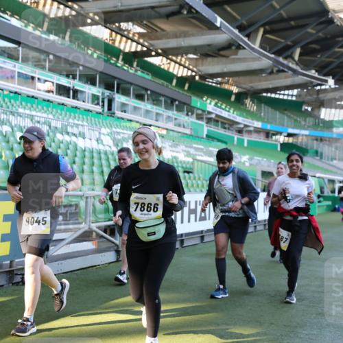 06.10.2024 - 19. swb-Marathon Bremen Yannick Fuchs http://msf.ph/oto/7360509 06.10.2024 10:42:19 Laufen im Stadion 7096, 7097, 7163, 7291, 7309, 7422, 7426, 7483, 7497, 7676, 7712, 7755, 7795, 7866, 7901, 8087, 8299, 8307, 8344, 8386, 8387, 8503, 8528, 8669, 8692, 8706, 8882, 8886, 8887, 8917, 8942, 8959, 8976, 9045, 9998 meine-sportfotos.de