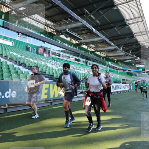 06.10.2024 - 19. swb-Marathon Bremen Yannick Fuchs http://msf.ph/oto/7360602 06.10.2024 10:42:20 Laufen im Stadion 7096, 7097, 7163, 7291, 7309, 7422, 7426, 7483, 7497, 7676, 7712, 7755, 7795, 7866, 7901, 8087, 8299, 8307, 8344, 8386, 8387, 8503, 8669, 8692, 8706, 8882, 8886, 8887, 8917, 8942, 8959, 8976, 9045, 9998 meine-sportfotos.de
