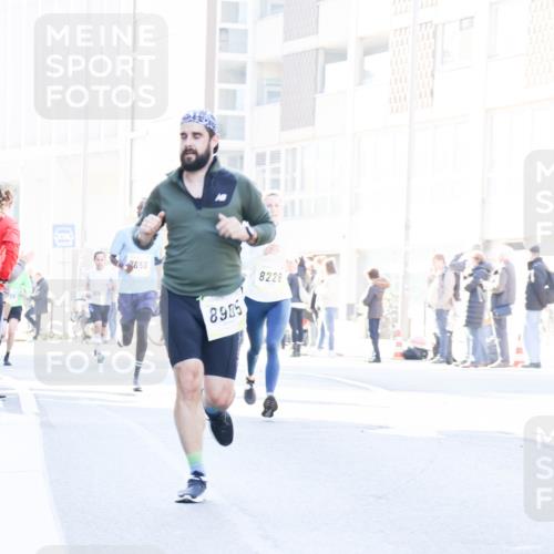 06.10.2024 - 19. swb-Marathon Bremen Matties Gatica Varas http://msf.ph/oto/7360695 06.10.2024 10:39:15 Laufen 9061, 2650, 8985, 8228 meine-sportfotos.de