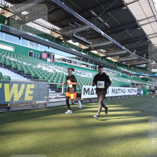 06.10.2024 - 19. swb-Marathon Bremen Yannick Fuchs http://msf.ph/oto/7360766 06.10.2024 10:27:03 Laufen im Stadion 7008, 7491, 7717, 7833, 7887, 7953, 8103, 8172, 8238, 8239, 8335, 8460, 8475, 8561, 8567, 8568, 8578, 8580, 8585, 8610, 8635, 8636, 8645, 8652, 8658, 8732, 8764, 8777, 8817, 8856, 8901, 8904, 9016, 9025, 9032, 9070, 9085, 9110 meine-sportfotos.de