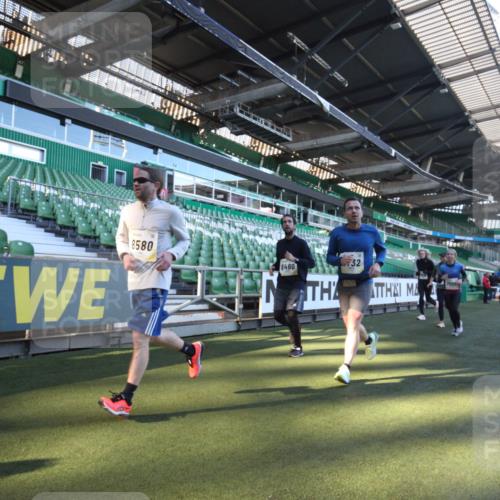 06.10.2024 - 19. swb-Marathon Bremen Yannick Fuchs http://msf.ph/oto/7360799 06.10.2024 10:27:09 Laufen im Stadion 7008, 7491, 7560, 7717, 7833, 7887, 7953, 8103, 8150, 8172, 8238, 8239, 8335, 8460, 8475, 8561, 8567, 8568, 8580, 8585, 8610, 8635, 8636, 8645, 8652, 8658, 8732, 8764, 8777, 8817, 8856, 8901, 8904, 9016, 9027, 9032, 9085, 9110 meine-sportfotos.de