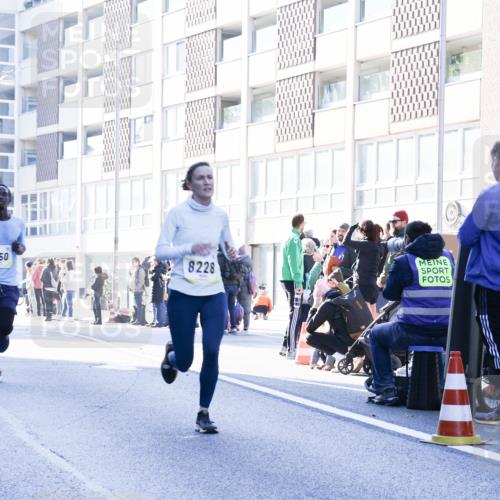 06.10.2024 - 19. swb-Marathon Bremen Matties Gatica Varas http://msf.ph/oto/7360827 06.10.2024 10:39:18 Laufen 50, 8228 meine-sportfotos.de