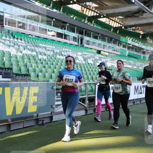 06.10.2024 - 19. swb-Marathon Bremen Yannick Fuchs http://msf.ph/oto/7360866 06.10.2024 10:42:27 Laufen im Stadion 7096, 7097, 7291, 7422, 7426, 7483, 7497, 7676, 7755, 7795, 7901, 8087, 8262, 8299, 8307, 8386, 8387, 8484, 8487, 8503, 8669, 8692, 8706, 8882, 8886, 8887, 8917, 8942, 8959, 8976, 9045, 9998 meine-sportfotos.de