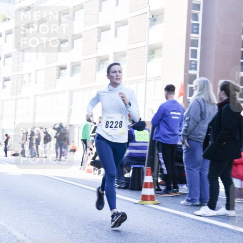 06.10.2024 - 19. swb-Marathon Bremen Matties Gatica Varas http://msf.ph/oto/7360887 06.10.2024 10:39:19 Laufen 8228 meine-sportfotos.de