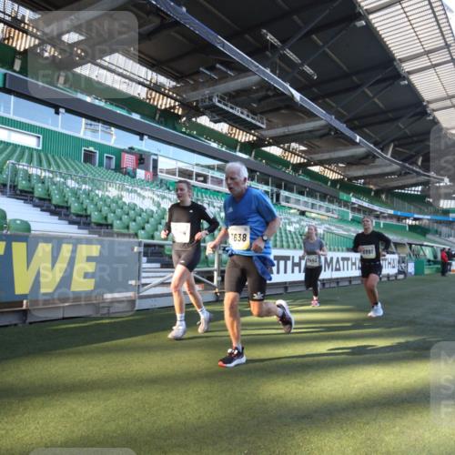 06.10.2024 - 19. swb-Marathon Bremen Yannick Fuchs http://msf.ph/oto/7360979 06.10.2024 10:27:40 Laufen im Stadion 7052, 7184, 7198, 7214, 7303, 7452, 7560, 7594, 7638, 7647, 7673, 7717, 7833, 7876, 8066, 8150, 8185, 8288, 8316, 8351, 8610, 8635, 8658, 8701, 8716, 8754, 8764, 8774, 8777, 8801, 8816, 8824, 8827, 8836, 8856, 8901, 8943, 8980, 9027, 9085 meine-sportfotos.de