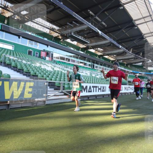06.10.2024 - 19. swb-Marathon Bremen Yannick Fuchs http://msf.ph/oto/7361071 06.10.2024 10:27:56 Laufen im Stadion 7025, 7094, 7095, 7184, 7198, 7214, 7303, 7364, 7452, 7464, 7501, 7594, 7638, 7647, 7673, 7876, 8066, 8173, 8185, 8288, 8316, 8351, 8403, 8405, 8456, 8701, 8711, 8716, 8754, 8801, 8816, 8824, 8827, 8836, 8891, 8943, 8980, 9040, 9060 meine-sportfotos.de