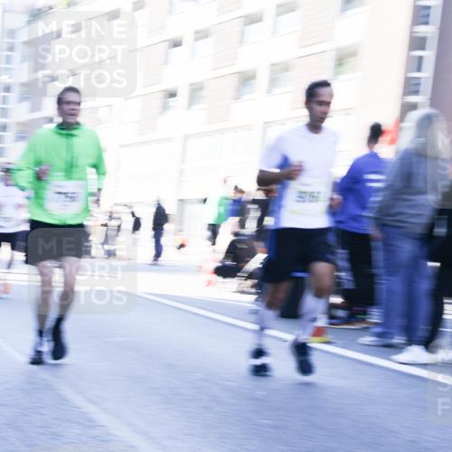 06.10.2024 - 19. swb-Marathon Bremen Matties Gatica Varas http://msf.ph/oto/7361157 06.10.2024 10:39:25 Laufen 7556 meine-sportfotos.de