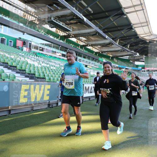06.10.2024 - 19. swb-Marathon Bremen Yannick Fuchs http://msf.ph/oto/7361187 06.10.2024 10:42:34 Laufen im Stadion 7069, 7096, 7097, 7174, 7291, 7422, 7426, 7483, 7497, 7676, 7755, 7795, 8087, 8262, 8280, 8281, 8284, 8299, 8307, 8386, 8387, 8484, 8487, 8503, 8669, 8692, 8706, 8882, 8886, 8887, 8917, 8942, 8959, 8976, 9998 meine-sportfotos.de