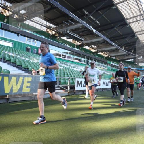 06.10.2024 - 19. swb-Marathon Bremen Yannick Fuchs http://msf.ph/oto/7361257 06.10.2024 10:28:19 Laufen im Stadion 7025, 7041, 7086, 7094, 7095, 7195, 7216, 7217, 7303, 7364, 7402, 7464, 7501, 7511, 7538, 7541, 7568, 7569, 7697, 7897, 7965, 8067, 8173, 8185, 8261, 8288, 8323, 8334, 8374, 8403, 8405, 8411, 8456, 8488, 8498, 8526, 8551, 8569, 8711, 8716, 8816, 8824, 8827, 8833, 8877, 8891, 8966, 8991, 9040, 9060 meine-sportfotos.de