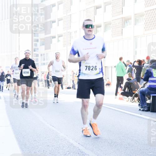 06.10.2024 - 19. swb-Marathon Bremen Matties Gatica Varas http://msf.ph/oto/7361261 06.10.2024 10:39:27 Laufen 7571, 8310, 7771, 7826 meine-sportfotos.de