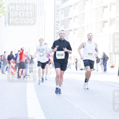 06.10.2024 - 19. swb-Marathon Bremen Matties Gatica Varas http://msf.ph/oto/7361333 06.10.2024 10:39:29 Laufen 7571, 8310, 7771 meine-sportfotos.de