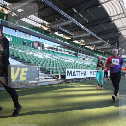 06.10.2024 - 19. swb-Marathon Bremen Yannick Fuchs http://msf.ph/oto/7361477 06.10.2024 10:28:36 Laufen im Stadion 7025, 7041, 7086, 7195, 7216, 7217, 7218, 7296, 7402, 7501, 7511, 7521, 7526, 7538, 7541, 7568, 7569, 7697, 7776, 7827, 7897, 7940, 7965, 8067, 8251, 8261, 8306, 8323, 8334, 8374, 8411, 8419, 8488, 8498, 8526, 8536, 8551, 8566, 8569, 8665, 8833, 8877, 8891, 8966, 8968, 8990, 8991, 9038, 9060, 9080 meine-sportfotos.de
