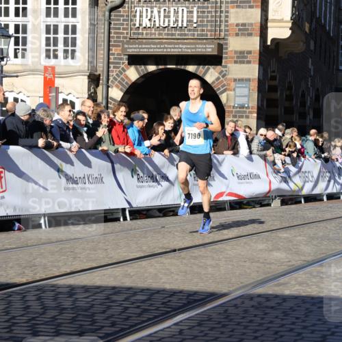 06.10.2024 - 19. swb-Marathon Bremen Strokosch-Dieckow http://msf.ph/oto/7361686 06.10.2024 10:34:25 Ziel 7190, 8531, 8655 meine-sportfotos.de