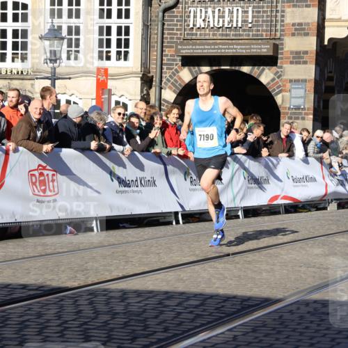 06.10.2024 - 19. swb-Marathon Bremen Strokosch-Dieckow http://msf.ph/oto/7361760 06.10.2024 10:34:25 Ziel 7190, 8531, 8655 meine-sportfotos.de