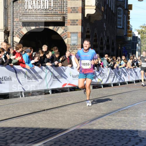 06.10.2024 - 19. swb-Marathon Bremen Strokosch-Dieckow http://msf.ph/oto/7361819 06.10.2024 10:34:35 Ziel 8442, 8531, 8655, 8681 meine-sportfotos.de