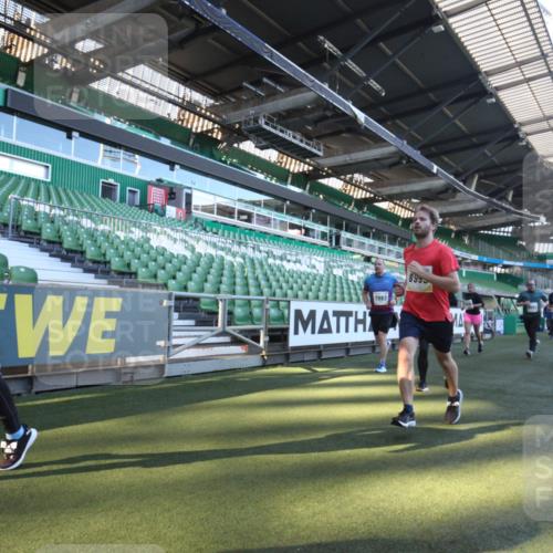 06.10.2024 - 19. swb-Marathon Bremen Yannick Fuchs http://msf.ph/oto/7361909 06.10.2024 10:29:25 Laufen im Stadion 7066, 7117, 7194, 7290, 7334, 7370, 7372, 7384, 7590, 7671, 7683, 7706, 7714, 7768, 7800, 7825, 7870, 7983, 7992, 8001, 8092, 8098, 8156, 8157, 8158, 8215, 8252, 8330, 8424, 8443, 8458, 8461, 8522, 8525, 8570, 8575, 8596, 8604, 8609, 8828, 8835, 8843, 8875, 8894, 8925, 8951, 8953, 8965, 9001, 9014, 9066, 9106 meine-sportfotos.de