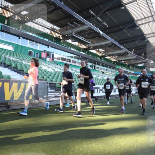 06.10.2024 - 19. swb-Marathon Bremen Yannick Fuchs http://msf.ph/oto/7362268 06.10.2024 10:30:13 Laufen im Stadion 7146, 7176, 7340, 7361, 7412, 7451, 7542, 7585, 7613, 7620, 7629, 7630, 7696, 7698, 7752, 7784, 7823, 7962, 7989, 8036, 8041, 8109, 8186, 8219, 8223, 8290, 8328, 8332, 8333, 8354, 8362, 8428, 8440, 8465, 8477, 8524, 8552, 8629, 8639, 8748, 8763, 8767, 8768, 8783, 8794, 8802, 8803, 8834, 8841, 8869, 8897, 8898, 8933, 8954, 9008, 9023, 9065, 9081 meine-sportfotos.de