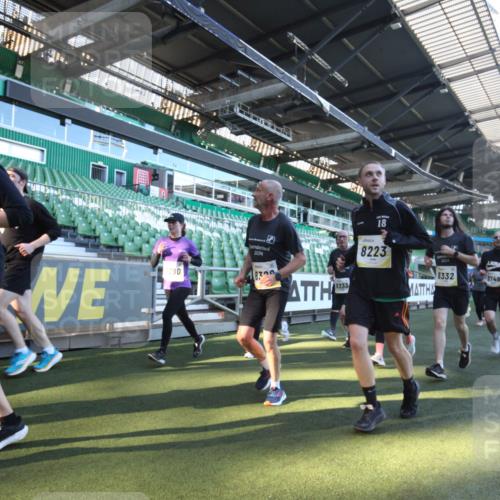 06.10.2024 - 19. swb-Marathon Bremen Yannick Fuchs http://msf.ph/oto/7362285 06.10.2024 10:30:14 Laufen im Stadion 7146, 7176, 7340, 7361, 7412, 7585, 7613, 7620, 7629, 7630, 7696, 7698, 7752, 7784, 7962, 8036, 8041, 8109, 8186, 8219, 8223, 8290, 8328, 8332, 8333, 8354, 8362, 8428, 8440, 8465, 8477, 8524, 8552, 8629, 8639, 8748, 8763, 8767, 8768, 8783, 8794, 8802, 8803, 8834, 8841, 8869, 8897, 8898, 8933, 9008, 9023, 9065, 9081 meine-sportfotos.de