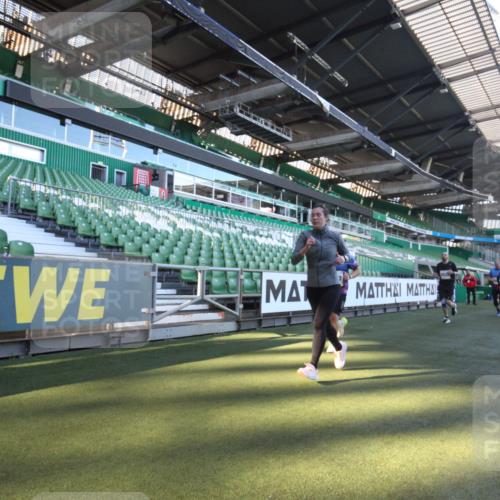 06.10.2024 - 19. swb-Marathon Bremen Yannick Fuchs http://msf.ph/oto/7362312 06.10.2024 10:30:17 Laufen im Stadion 7029, 7053, 7146, 7176, 7302, 7340, 7361, 7412, 7585, 7613, 7620, 7629, 7630, 7696, 7698, 7752, 7784, 7962, 8036, 8041, 8109, 8186, 8219, 8223, 8290, 8328, 8332, 8333, 8354, 8362, 8428, 8440, 8465, 8469, 8477, 8524, 8552, 8629, 8639, 8748, 8763, 8768, 8783, 8794, 8802, 8803, 8834, 8841, 8869, 8897, 8898, 8933, 9008, 9023, 9065, 9081 meine-sportfotos.de