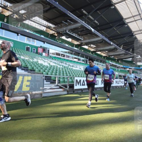 06.10.2024 - 19. swb-Marathon Bremen Yannick Fuchs http://msf.ph/oto/7362325 06.10.2024 10:30:21 Laufen im Stadion 7029, 7053, 7144, 7146, 7176, 7302, 7340, 7361, 7412, 7585, 7613, 7620, 7629, 7630, 7698, 7752, 7784, 7962, 8036, 8041, 8109, 8186, 8219, 8223, 8290, 8328, 8332, 8333, 8354, 8428, 8440, 8465, 8469, 8477, 8524, 8552, 8629, 8639, 8748, 8763, 8768, 8783, 8794, 8802, 8803, 8834, 8841, 8869, 8897, 8898, 8931, 8933, 9008, 9023, 9065, 9081 meine-sportfotos.de
