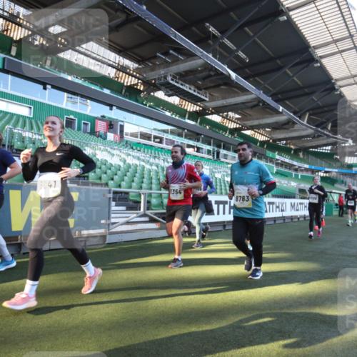 06.10.2024 - 19. swb-Marathon Bremen Yannick Fuchs http://msf.ph/oto/7362360 06.10.2024 10:30:25 Laufen im Stadion 7029, 7046, 7053, 7144, 7146, 7176, 7302, 7361, 7412, 7585, 7613, 7620, 7629, 7630, 7698, 7752, 7962, 8036, 8041, 8109, 8186, 8219, 8223, 8290, 8328, 8332, 8333, 8354, 8428, 8440, 8465, 8469, 8477, 8524, 8552, 8622, 8629, 8639, 8748, 8783, 8794, 8802, 8803, 8834, 8841, 8869, 8897, 8898, 8931, 8933, 9008, 9023, 9065, 9081 meine-sportfotos.de