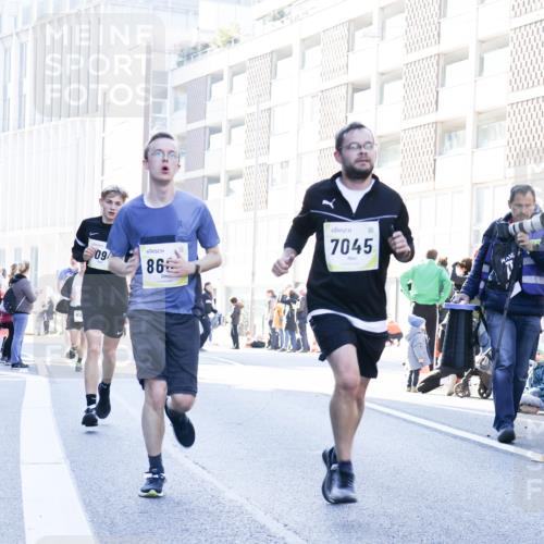 06.10.2024 - 19. swb-Marathon Bremen Matties Gatica Varas http://msf.ph/oto/7362387 06.10.2024 10:40:01 Laufen 09, 86, 7045 meine-sportfotos.de