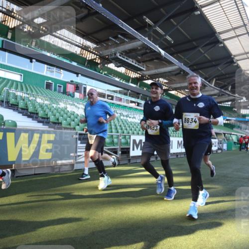 06.10.2024 - 19. swb-Marathon Bremen Yannick Fuchs http://msf.ph/oto/7362598 06.10.2024 10:31:10 Laufen im Stadion 7004, 7044, 7089, 7213, 7250, 7261, 7362, 7439, 7458, 7546, 7659, 7730, 7785, 7806, 7947, 7990, 8014, 8023, 8058, 8237, 8245, 8267, 8268, 8274, 8346, 8388, 8392, 8433, 8437, 8512, 8520, 8521, 8538, 8553, 8586, 8605, 8633, 8634, 8646, 8674, 8677, 8717, 8776, 8810, 8823, 8883, 8892, 8958, 8960, 8985, 8998, 9012, 9035, 9037, 9075, 9119, 9131 meine-sportfotos.de