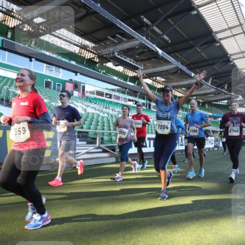 06.10.2024 - 19. swb-Marathon Bremen Yannick Fuchs http://msf.ph/oto/7362661 06.10.2024 10:31:21 Laufen im Stadion 7004, 7044, 7250, 7362, 7439, 7467, 7545, 7546, 7659, 7730, 7785, 7806, 7947, 7990, 8014, 8040, 8058, 8237, 8267, 8268, 8274, 8346, 8388, 8392, 8433, 8437, 8459, 8512, 8520, 8521, 8538, 8553, 8586, 8605, 8614, 8624, 8633, 8634, 8646, 8674, 8676, 8677, 8710, 8717, 8761, 8776, 8807, 8823, 8883, 8958, 8971, 8998, 9012, 9037, 9075, 9119, 9131 meine-sportfotos.de