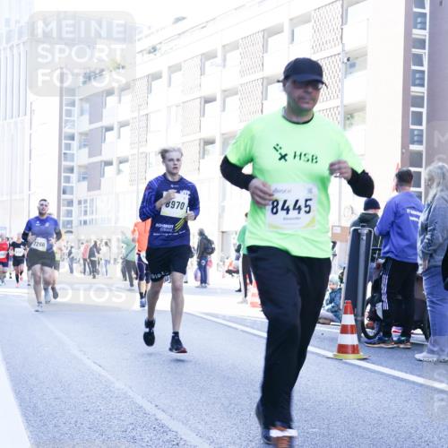 06.10.2024 - 19. swb-Marathon Bremen Matties Gatica Varas http://msf.ph/oto/7362725 06.10.2024 10:40:22 Laufen 1260, 8970, 8445 meine-sportfotos.de