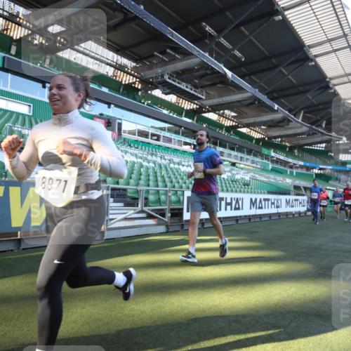 06.10.2024 - 19. swb-Marathon Bremen Yannick Fuchs http://msf.ph/oto/7362759 06.10.2024 10:31:41 Laufen im Stadion 7004, 7005, 7007, 7055, 7090, 7225, 7233, 7380, 7386, 7439, 7467, 7474, 7486, 7545, 7546, 7575, 7628, 7659, 7730, 7762, 7782, 7794, 7806, 7847, 7872, 7974, 7990, 8013, 8014, 8040, 8052, 8123, 8233, 8237, 8267, 8304, 8305, 8346, 8388, 8413, 8416, 8418, 8459, 8557, 8605, 8614, 8624, 8676, 8677, 8710, 8744, 8757, 8761, 8769, 8776, 8807, 8823, 8946, 8958, 8971, 8998, 9037, 9131 meine-sportfotos.de