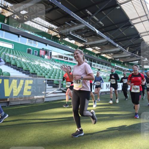 06.10.2024 - 19. swb-Marathon Bremen Yannick Fuchs http://msf.ph/oto/7362775 06.10.2024 10:31:45 Laufen im Stadion 7005, 7007, 7055, 7090, 7225, 7233, 7379, 7380, 7386, 7439, 7467, 7474, 7486, 7493, 7545, 7546, 7575, 7628, 7689, 7762, 7782, 7794, 7806, 7847, 7850, 7872, 7894, 7974, 8013, 8014, 8040, 8052, 8061, 8123, 8233, 8237, 8304, 8305, 8346, 8413, 8416, 8418, 8459, 8557, 8576, 8584, 8614, 8624, 8676, 8677, 8710, 8744, 8757, 8761, 8769, 8776, 8807, 8826, 8874, 8946, 8971, 8998, 9037 meine-sportfotos.de