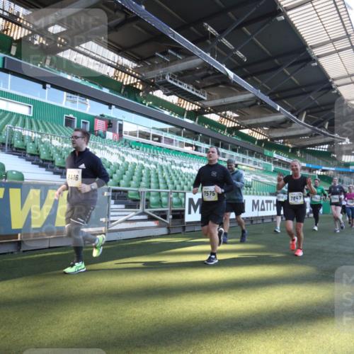 06.10.2024 - 19. swb-Marathon Bremen Yannick Fuchs http://msf.ph/oto/7362820 06.10.2024 10:31:50 Laufen im Stadion 7005, 7007, 7055, 7090, 7225, 7233, 7379, 7380, 7386, 7439, 7467, 7469, 7474, 7486, 7493, 7545, 7575, 7600, 7628, 7637, 7689, 7750, 7762, 7782, 7794, 7847, 7850, 7872, 7894, 7974, 8013, 8040, 8052, 8061, 8123, 8132, 8233, 8237, 8276, 8304, 8305, 8324, 8413, 8416, 8418, 8459, 8557, 8576, 8584, 8614, 8624, 8676, 8710, 8744, 8757, 8761, 8769, 8772, 8790, 8807, 8826, 8874, 8946, 8949, 8971, 8998, 9037 meine-sportfotos.de