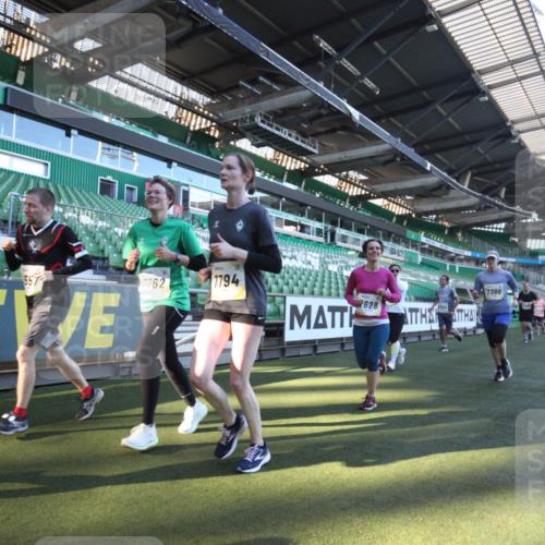 06.10.2024 - 19. swb-Marathon Bremen Yannick Fuchs http://msf.ph/oto/7362852 06.10.2024 10:31:53 Laufen im Stadion 7005, 7007, 7055, 7087, 7090, 7225, 7233, 7379, 7380, 7386, 7439, 7467, 7469, 7474, 7482, 7486, 7493, 7545, 7575, 7600, 7628, 7637, 7689, 7750, 7762, 7782, 7794, 7846, 7847, 7850, 7872, 7894, 7974, 8013, 8040, 8052, 8061, 8123, 8132, 8233, 8237, 8276, 8304, 8305, 8324, 8413, 8416, 8418, 8459, 8557, 8576, 8584, 8614, 8624, 8676, 8710, 8744, 8756, 8757, 8761, 8769, 8772, 8790, 8807, 8826, 8874, 8946, 8949, 8971 meine-sportfotos.de