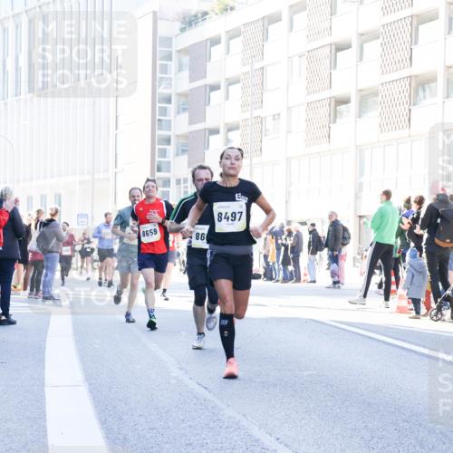 06.10.2024 - 19. swb-Marathon Bremen Matties Gatica Varas http://msf.ph/oto/7362857 06.10.2024 10:40:28 Laufen 8913, 8301, 8659, 86, 8497, 2 meine-sportfotos.de