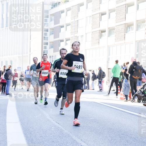 06.10.2024 - 19. swb-Marathon Bremen Matties Gatica Varas http://msf.ph/oto/7362868 06.10.2024 10:40:29 Laufen 8913, 8301, 747, 8659, 860, 9497, 2024 meine-sportfotos.de