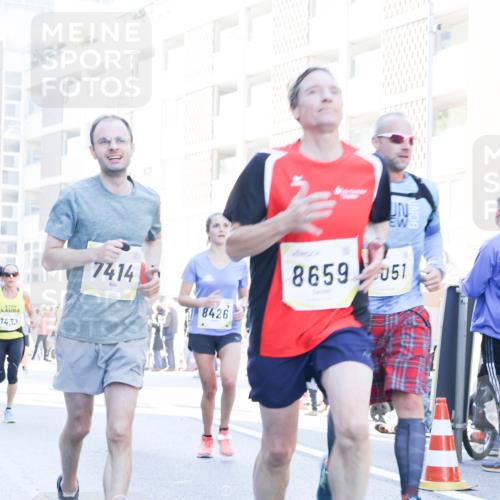 06.10.2024 - 19. swb-Marathon Bremen Matties Gatica Varas http://msf.ph/oto/7362979 06.10.2024 10:40:32 Laufen 7433, 7414, 8426, 8659, 051 meine-sportfotos.de