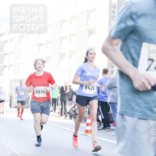 06.10.2024 - 19. swb-Marathon Bremen Matties Gatica Varas http://msf.ph/oto/7363025 06.10.2024 10:40:33 Laufen 8812, 7327, 9034, 8426, 7 meine-sportfotos.de