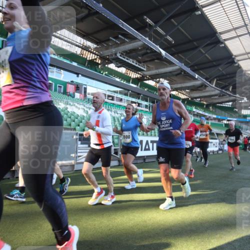 06.10.2024 - 19. swb-Marathon Bremen Yannick Fuchs http://msf.ph/oto/7363063 06.10.2024 10:32:12 Laufen im Stadion 7007, 7055, 7087, 7090, 7179, 7189, 7308, 7379, 7380, 7382, 7386, 7415, 7457, 7469, 7474, 7481, 7482, 7493, 7551, 7600, 7628, 7637, 7689, 7750, 7762, 7782, 7794, 7846, 7847, 7850, 7872, 7894, 7974, 7975, 8013, 8052, 8061, 8111, 8112, 8119, 8132, 8161, 8162, 8231, 8233, 8276, 8322, 8324, 8325, 8339, 8359, 8377, 8413, 8418, 8431, 8557, 8576, 8584, 8598, 8616, 8641, 8682, 8683, 8738, 8744, 8756, 8757, 8769, 8772, 8790, 8822, 8826, 8840, 8867, 8868, 8874, 8936, 8946, 8949, 8964 meine-sportfotos.de