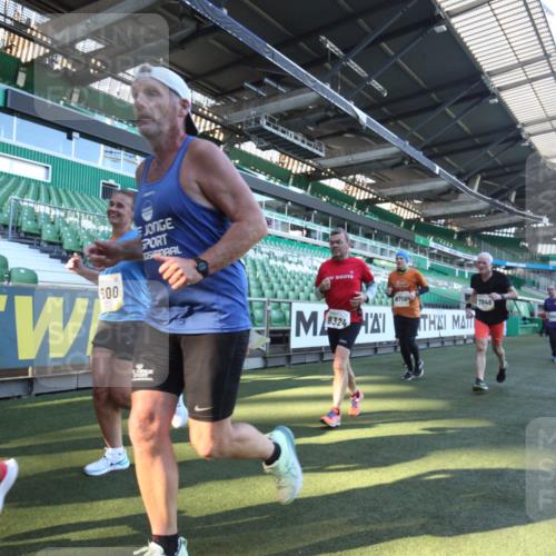 06.10.2024 - 19. swb-Marathon Bremen Yannick Fuchs http://msf.ph/oto/7363067 06.10.2024 10:32:12 Laufen im Stadion 7007, 7055, 7087, 7090, 7179, 7189, 7308, 7379, 7380, 7382, 7386, 7415, 7457, 7469, 7474, 7481, 7482, 7493, 7551, 7600, 7628, 7637, 7689, 7750, 7762, 7782, 7794, 7846, 7847, 7850, 7872, 7894, 7974, 7975, 8013, 8052, 8061, 8111, 8112, 8119, 8132, 8161, 8162, 8231, 8233, 8276, 8322, 8324, 8325, 8339, 8359, 8377, 8413, 8418, 8431, 8557, 8576, 8584, 8598, 8616, 8641, 8682, 8683, 8738, 8744, 8756, 8757, 8769, 8772, 8790, 8822, 8826, 8840, 8867, 8868, 8874, 8936, 8946, 8949, 8964 meine-sportfotos.de