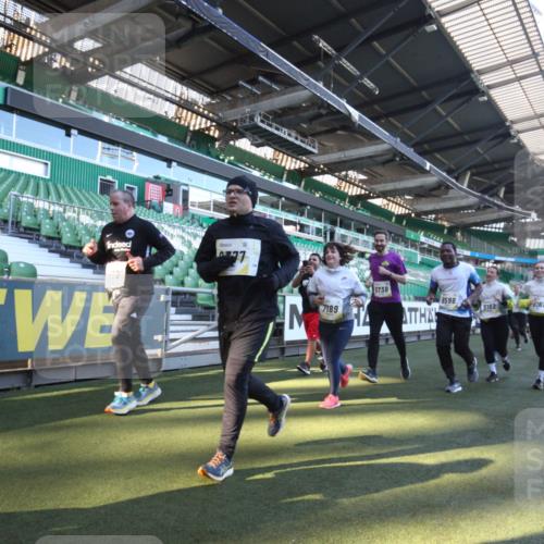 06.10.2024 - 19. swb-Marathon Bremen Yannick Fuchs http://msf.ph/oto/7363171 06.10.2024 10:32:25 Laufen im Stadion 7050, 7087, 7126, 7179, 7189, 7308, 7379, 7382, 7415, 7425, 7457, 7469, 7481, 7482, 7493, 7499, 7551, 7600, 7637, 7689, 7750, 7846, 7850, 7865, 7894, 7975, 8045, 8061, 8111, 8112, 8119, 8132, 8137, 8161, 8162, 8231, 8276, 8317, 8322, 8324, 8325, 8339, 8348, 8359, 8361, 8377, 8431, 8576, 8584, 8598, 8616, 8641, 8682, 8683, 8700, 8738, 8744, 8756, 8759, 8772, 8790, 8822, 8826, 8840, 8867, 8868, 8874, 8936, 8949, 8964, 9115 meine-sportfotos.de