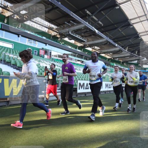06.10.2024 - 19. swb-Marathon Bremen Yannick Fuchs http://msf.ph/oto/7363182 06.10.2024 10:32:26 Laufen im Stadion 7050, 7087, 7126, 7179, 7189, 7308, 7379, 7382, 7415, 7425, 7457, 7469, 7481, 7482, 7493, 7499, 7551, 7600, 7637, 7689, 7750, 7846, 7850, 7865, 7894, 7975, 8045, 8061, 8111, 8112, 8119, 8132, 8137, 8161, 8162, 8231, 8276, 8317, 8322, 8324, 8325, 8339, 8348, 8359, 8361, 8377, 8431, 8432, 8576, 8584, 8598, 8616, 8641, 8682, 8683, 8700, 8738, 8756, 8759, 8772, 8790, 8822, 8826, 8840, 8867, 8868, 8874, 8936, 8949, 8964, 9115 meine-sportfotos.de