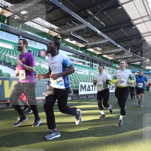 06.10.2024 - 19. swb-Marathon Bremen Yannick Fuchs http://msf.ph/oto/7363193 06.10.2024 10:32:26 Laufen im Stadion 7050, 7087, 7126, 7179, 7189, 7308, 7379, 7382, 7415, 7425, 7457, 7469, 7481, 7482, 7493, 7499, 7551, 7600, 7637, 7689, 7750, 7846, 7850, 7865, 7894, 7975, 8045, 8061, 8111, 8112, 8119, 8132, 8137, 8161, 8162, 8231, 8276, 8317, 8322, 8324, 8325, 8339, 8348, 8359, 8361, 8377, 8431, 8432, 8576, 8584, 8598, 8616, 8641, 8682, 8683, 8700, 8738, 8756, 8759, 8772, 8790, 8822, 8826, 8840, 8867, 8868, 8874, 8936, 8949, 8964, 9115 meine-sportfotos.de